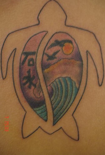 彩色乌龟与海洋的纹身图案