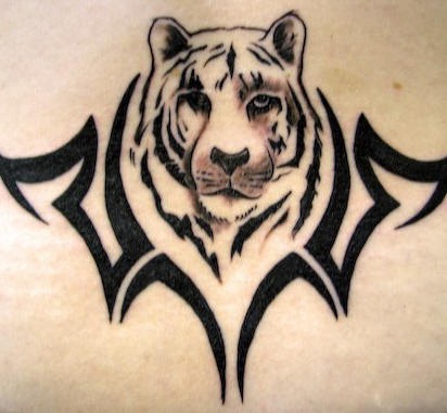 黑白老虎纹身图案