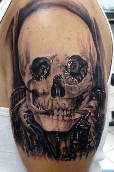 女性肩部黑白骷髅纹身图案