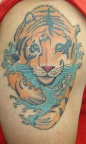 彩色老虎纹身图案