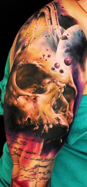 肩部彩色3D水彩画的骷髅纹身图案