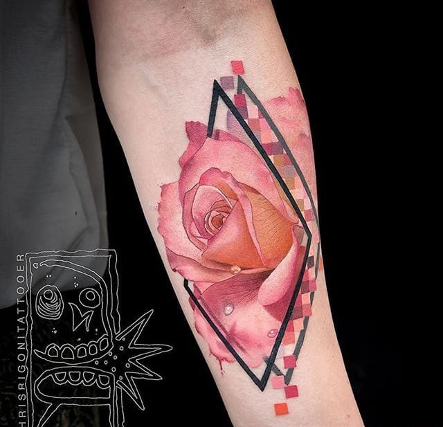 漂亮的花朵纹身粉红小清新几何花纹身图案
