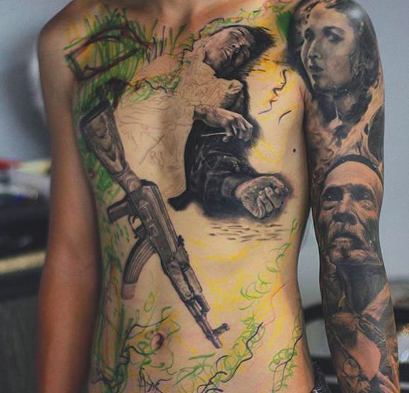 黑灰色点刺纹身人物肖像纹身战争场景纹身图案