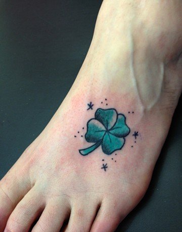 多款清新的植物四叶草纹身图案欣赏