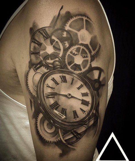 钟表都可以制作成这么帅气的纹身图案