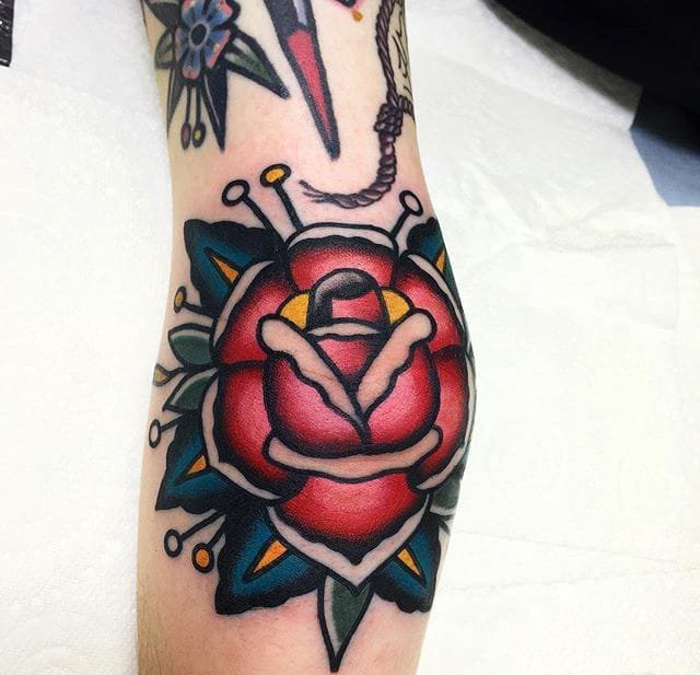 漂亮的性感的玫瑰花纹身图案大全