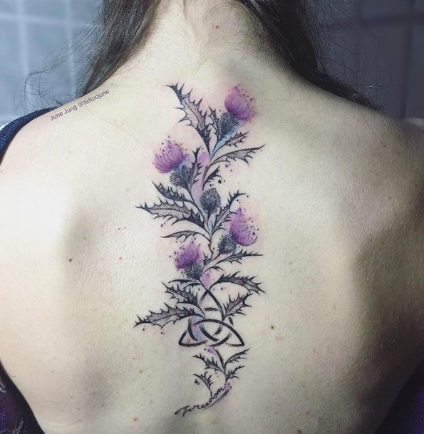 文艺女生喜爱的花朵纹身图案