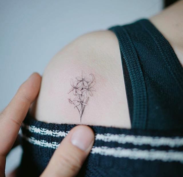 一组可爱又微小的小清新植物纹身图案