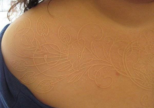 一组女生喜爱的超美的白色隐形纹身图案