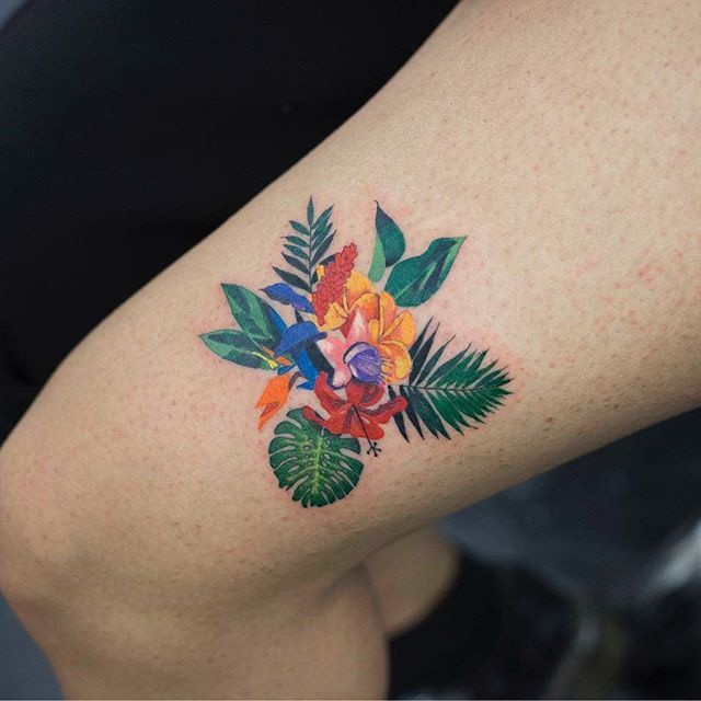 大腿可爱的植物花蕊彩绘纹身图案