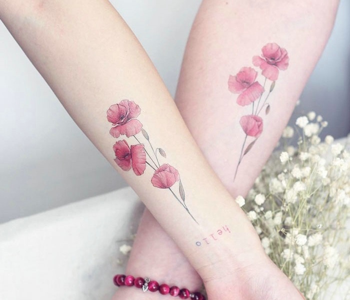 适合姐妹与闺蜜的手臂花朵纹身图案