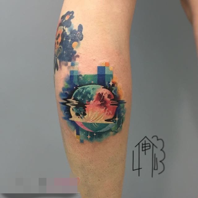 一款有个性的几何元素纹身像素故障纹身图案