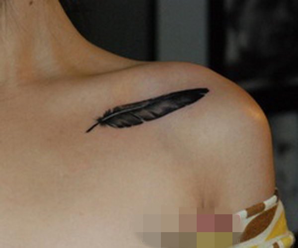 一组女生肩部简单个性线条小巧纹身图案大全