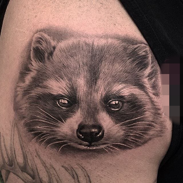 黑白点刺技巧抽象线条小动物和人物肖像纹身图案