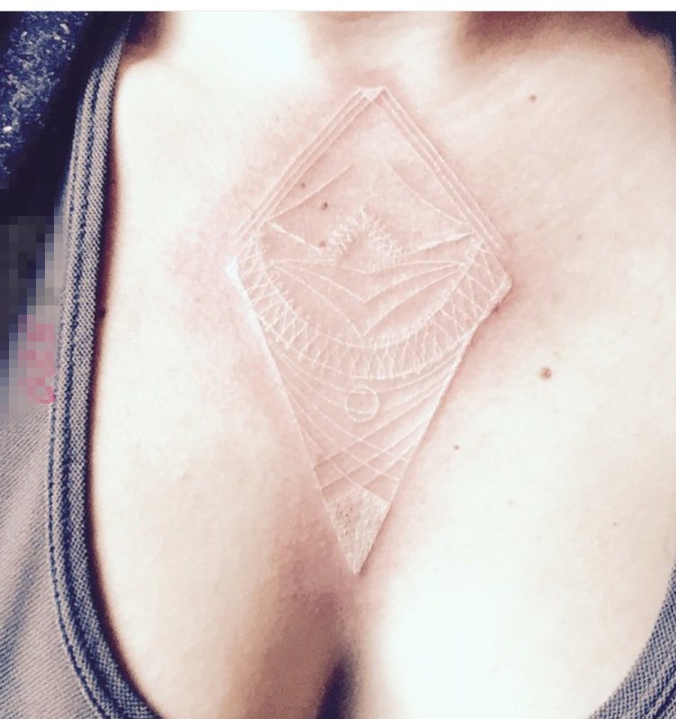 女生喜爱的个性白色几何简单线条隐形纹身图案