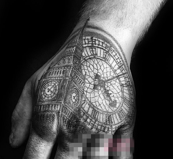 男生手背上黑色线条素描创意经典建筑大本钟钟表纹身图片