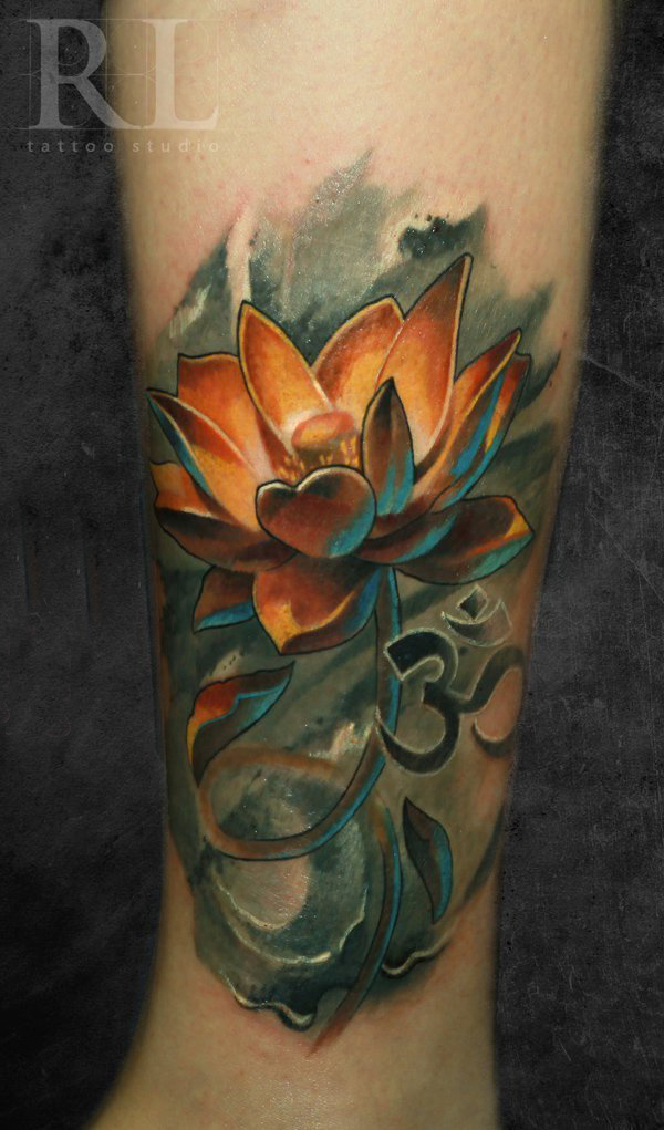 女生小腿上彩绘植物创意佛教莲花纹身图片