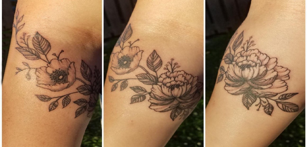 女生手臂上黑灰点刺抽象线条植物文艺花朵纹身图片