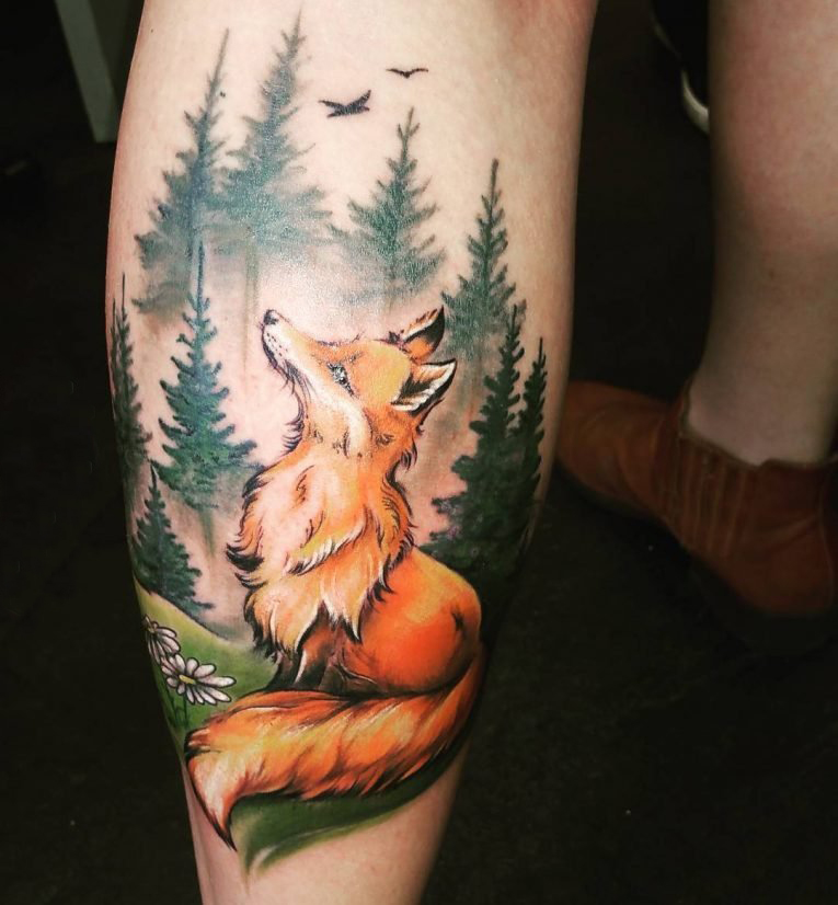 男生小腿上彩绘水彩素描创意狐狸风景纹身图片
