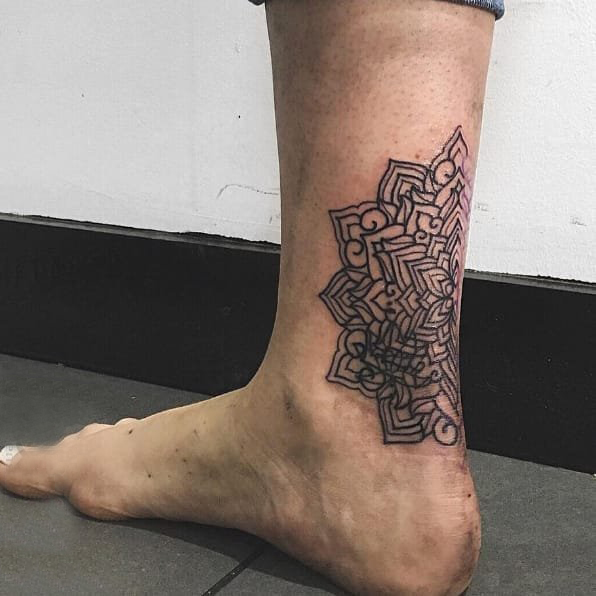 多款文艺唯美的创意独特的梵花花纹纹身图案