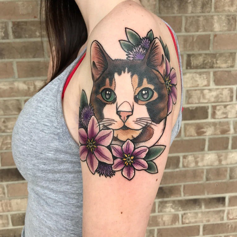 女生手臂上彩绘水彩素描创意可爱猫咪唯美花朵有趣纹身图片