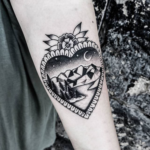 多款黑灰素描点刺技巧创意有趣精美纹身图案