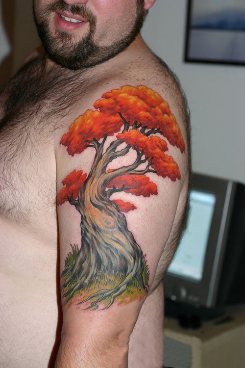 男生手臂上彩绘水彩素描创意文艺树纹身图片
