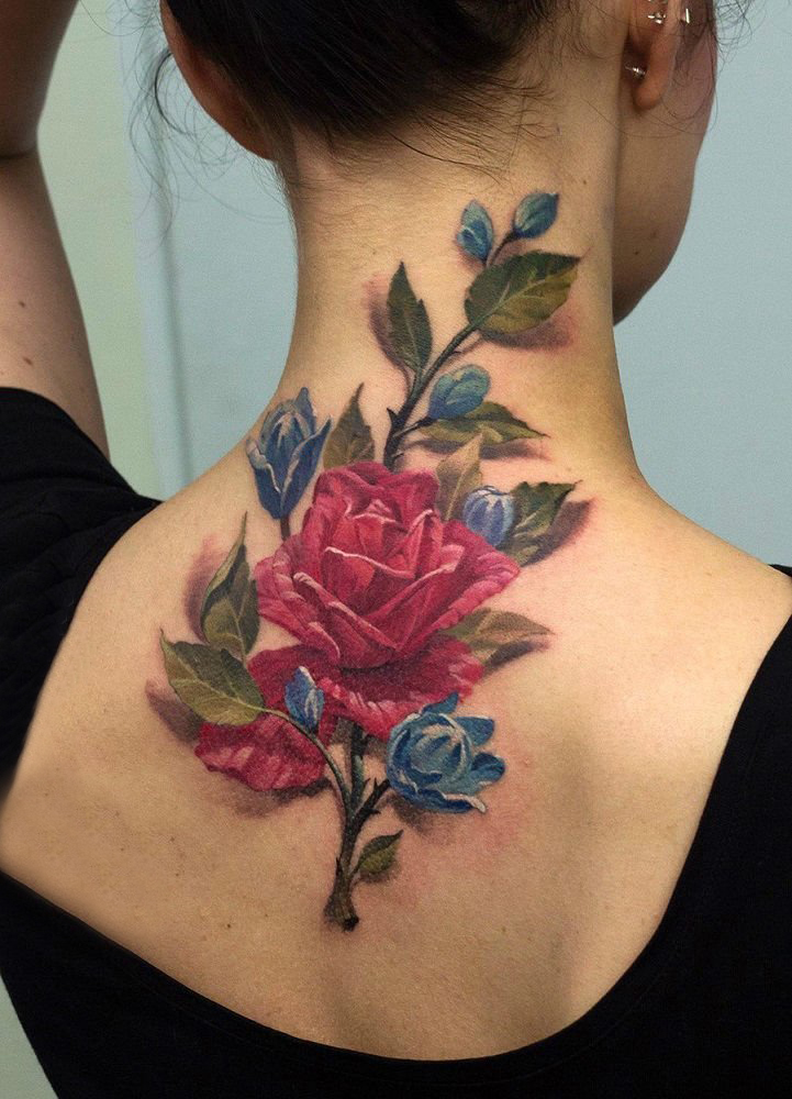女生脖子上彩绘水彩素描创意唯美花朵纹身图片