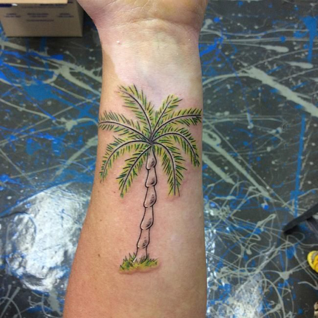 多款创意独特的精美别致夏日气息椰子树纹身图案