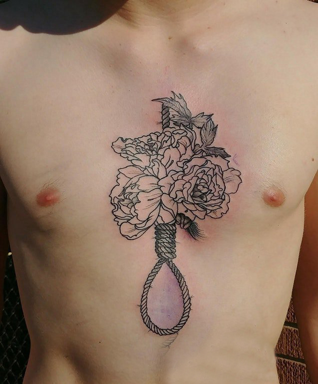 男生手臂黑色点刺简单线条植物花朵纹身图片