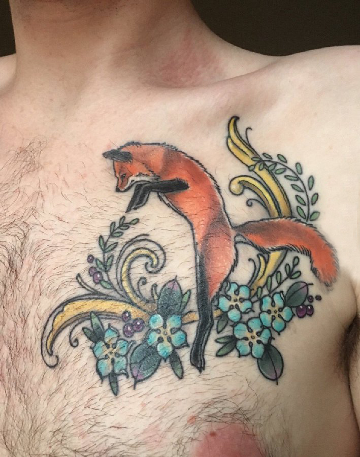 男生胸口上彩绘水彩素描创意文艺狐狸纹身图片