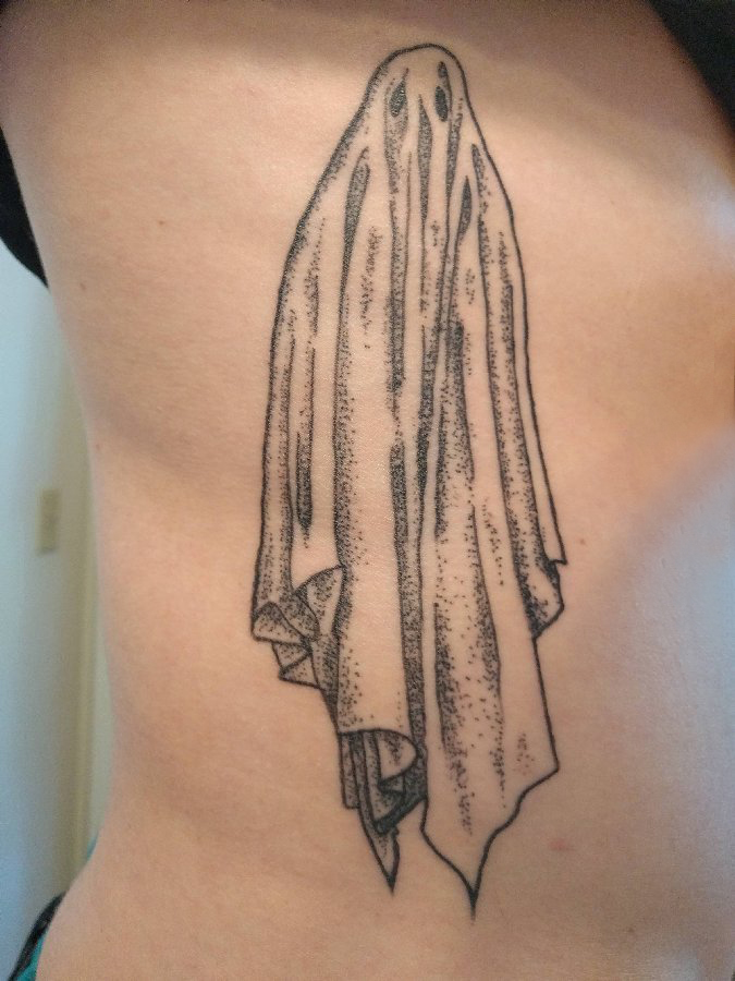 女生背部黑灰素描点刺技巧创意霸气幽灵纹身图片
