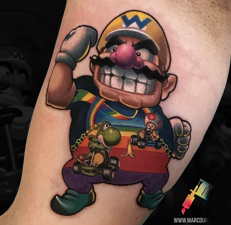 超级玛丽纹身 男生手臂上彩色的超级玛丽纹身图片