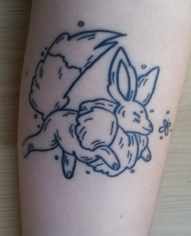 百乐动物纹身 女生小腿上黑色的小动物纹身图片