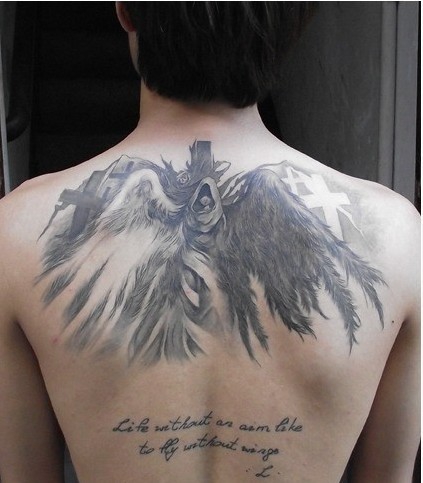 酷黑天使背部纹身