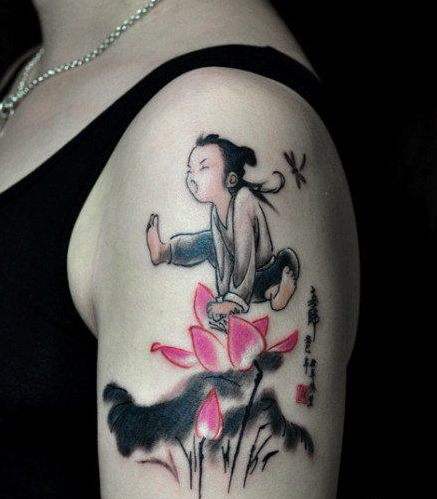 手臂唯美中国风水墨莲花小孩纹身图案