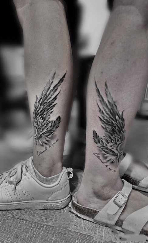 情侣腿部个性翅膀英文纹身图案