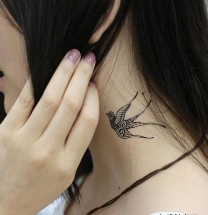 颈部优美飞燕系列纹身