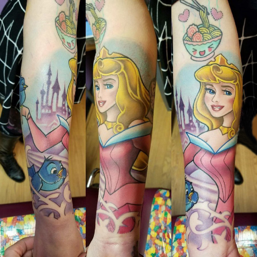 迪士尼公主纹身 女生手臂上迪士尼公主纹身图片