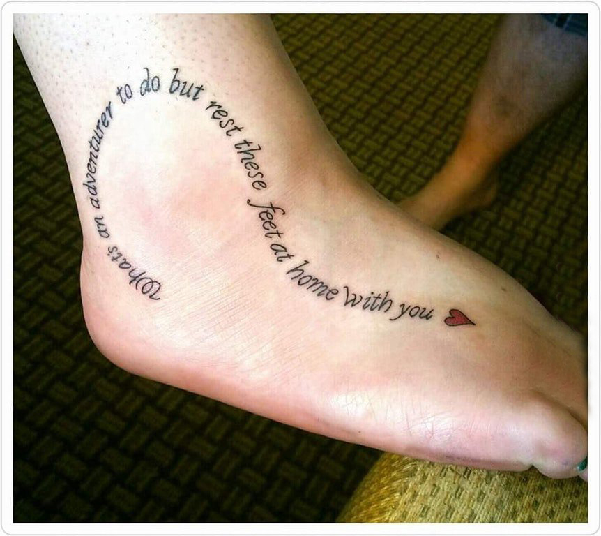 脚背纹身 女生脚背上心形和英文纹身图片