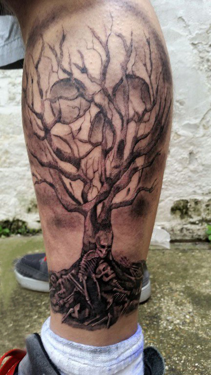 树纹身 男生小腿上树纹身骷髅头图片