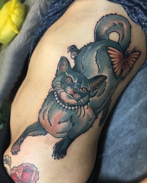 小猫咪纹身 女生大腿上小猫咪纹身图片