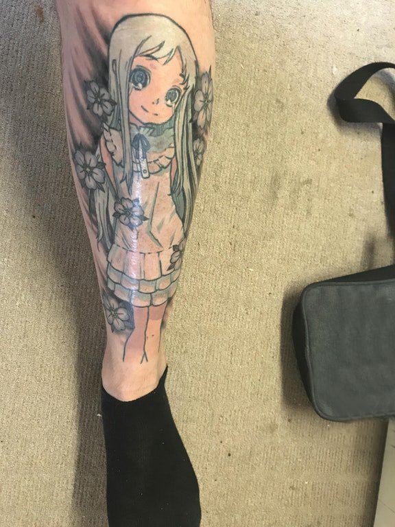 小腿对称纹身 男生小腿上花朵和卡通人物纹身图片