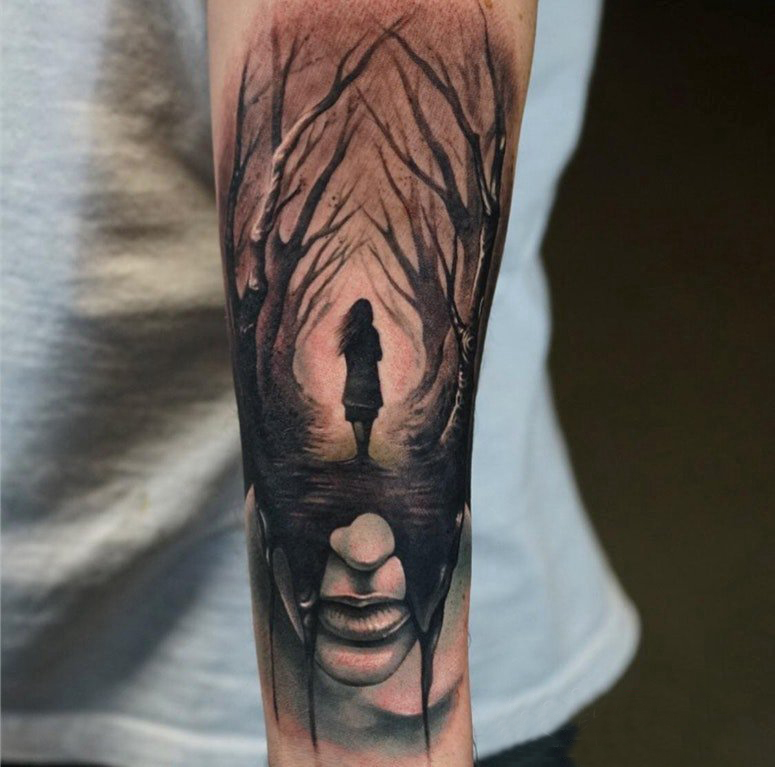 树纹身 男生手臂上人物肖像纹身图片