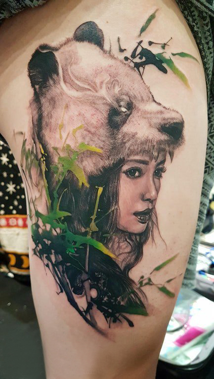 女生人物纹身图案 女生大腿上小熊猫纹身图片