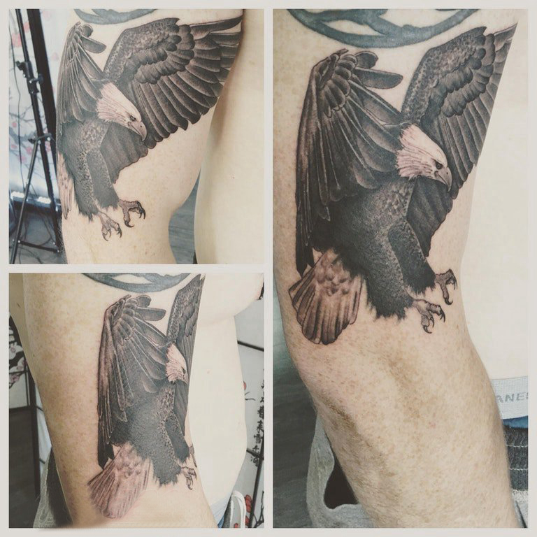 纹身老鹰图案 男生大腿上老鹰纹身图案