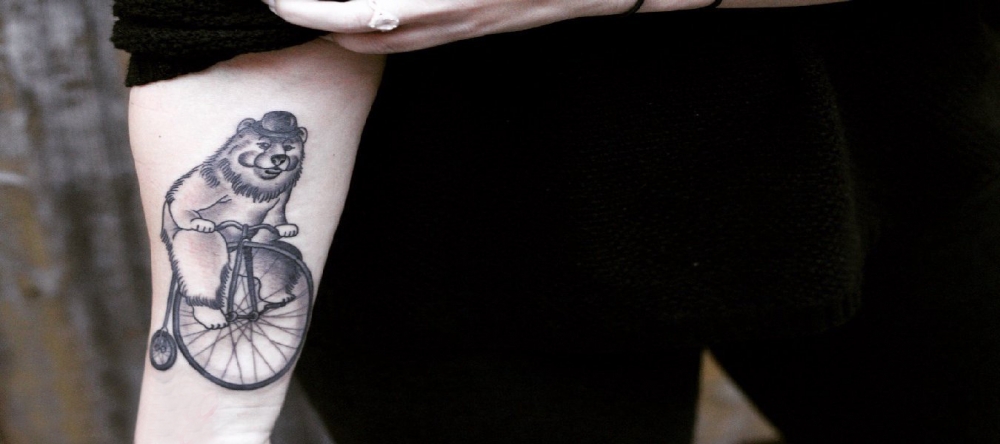 熊纹身 女生手臂上熊纹身图片