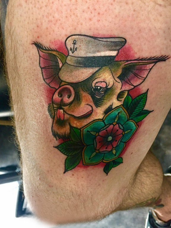 纹身猪 男生大腿上猪纹身图片