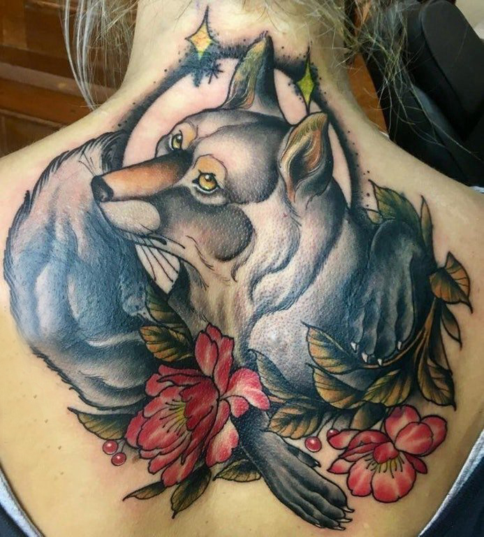 百乐动物纹身 女生背部动物纹身图片