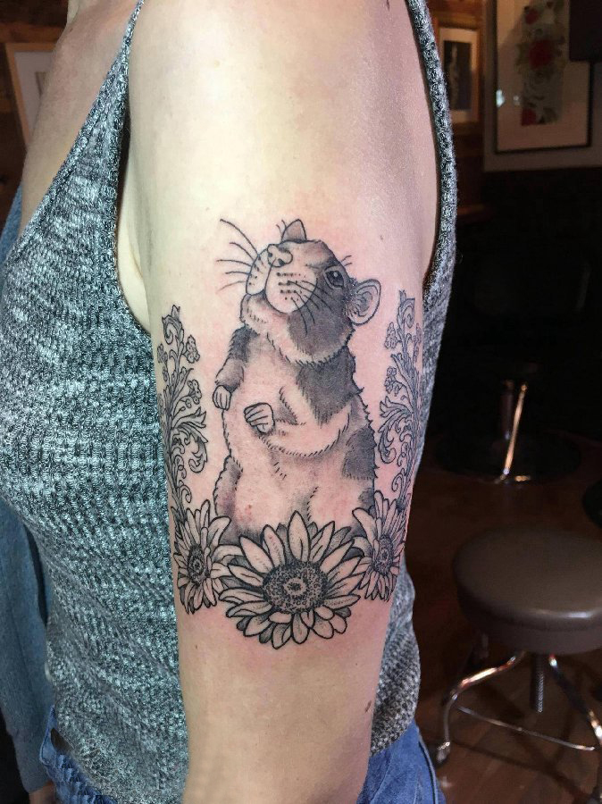 小动物纹身 女生手臂上小动物纹身图片